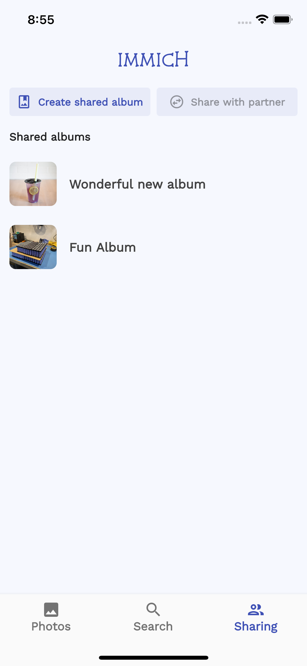 /self-hosted/immich/raw/tag/v1.33.0_52-dev/design/shared-albums.png